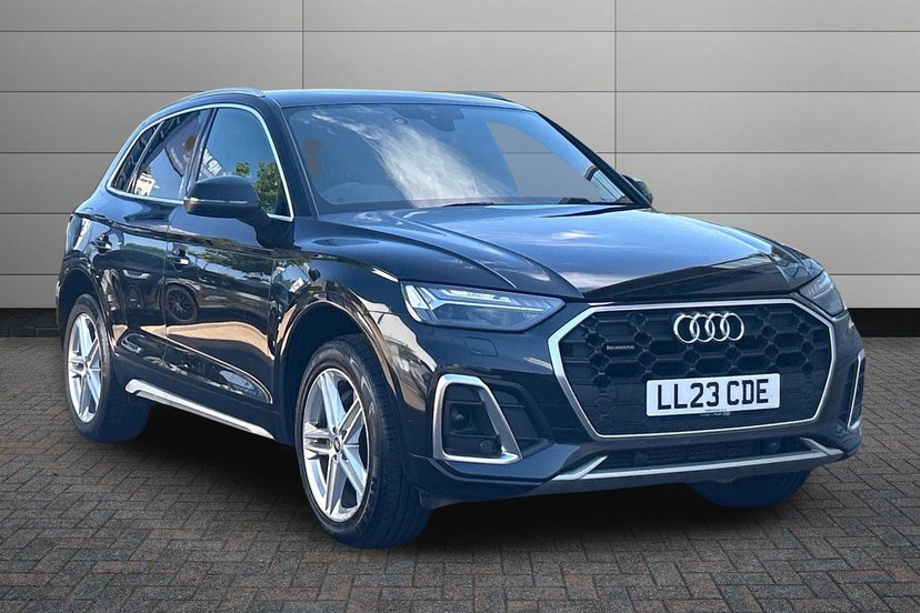 Audi Q5 listing photo