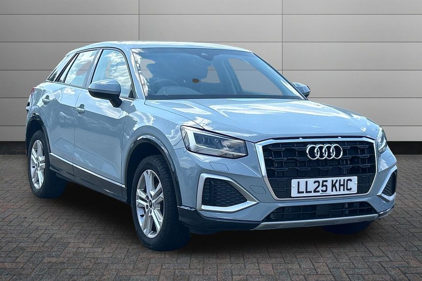 Audi Q2 listing photo