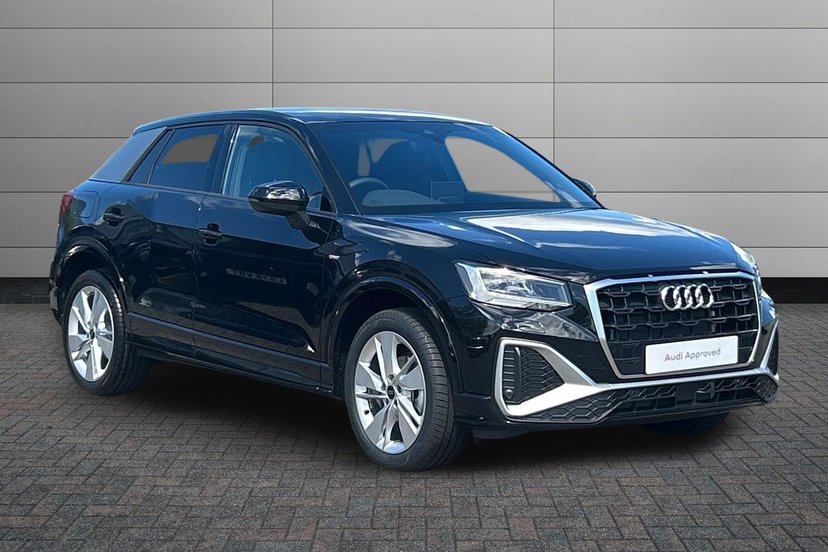 Audi Q2 listing photo