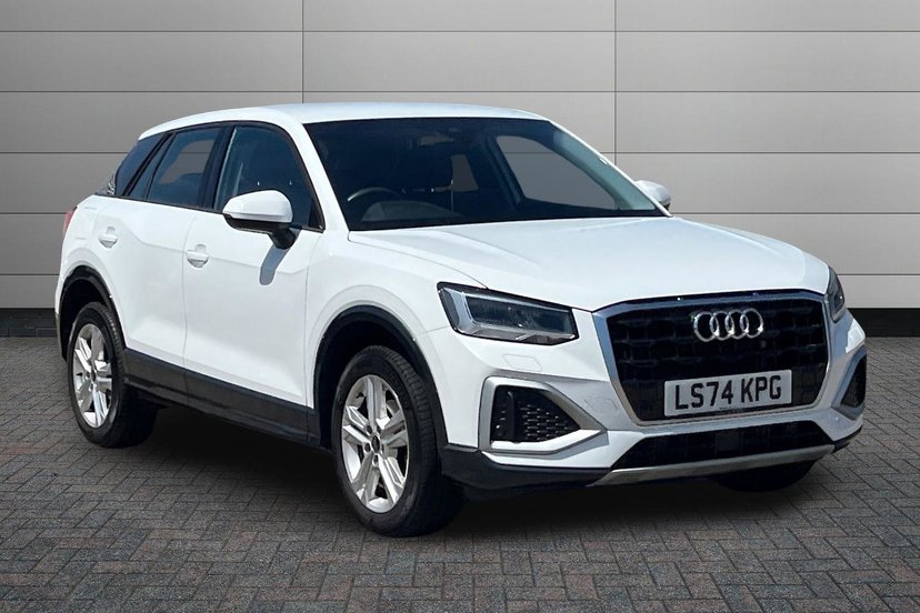 Audi Q2 listing photo