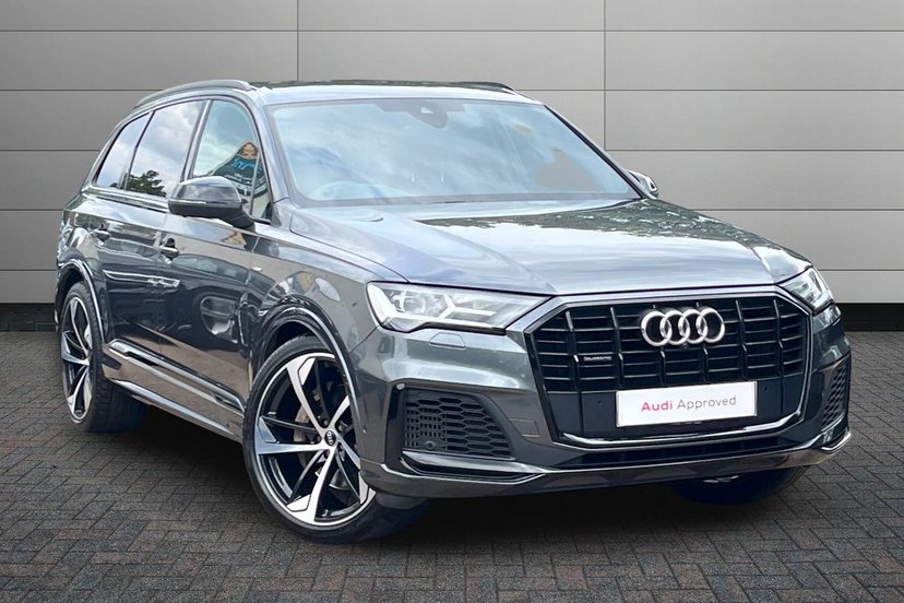 Audi Q7 listing photo
