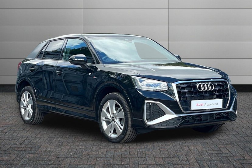 Audi Q2 listing photo