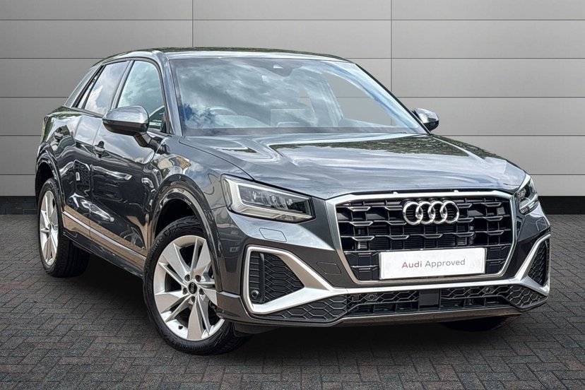 Audi Q2 listing photo