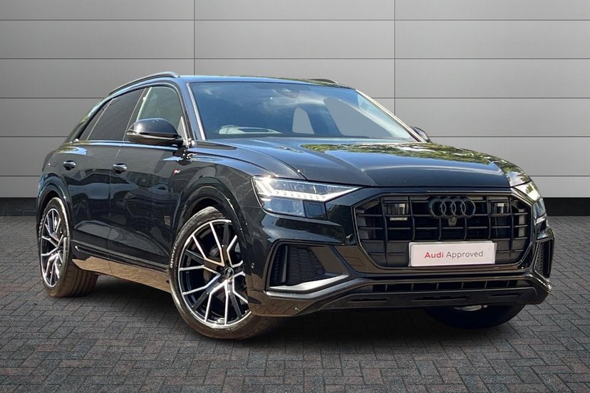 Audi Q8 listing photo