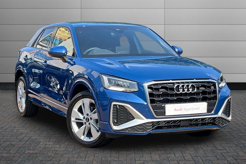 Audi Q2 listing photo