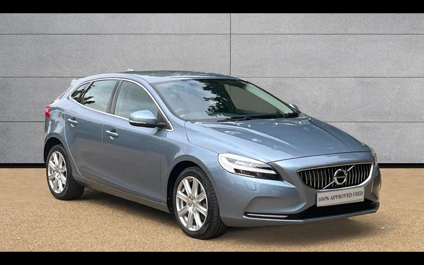 Volvo V40 listing photo