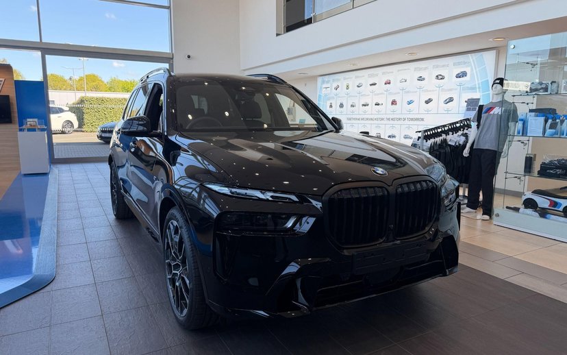 BMW X7 listing photo