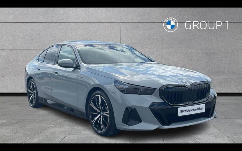 BMW 5 Series listing photo