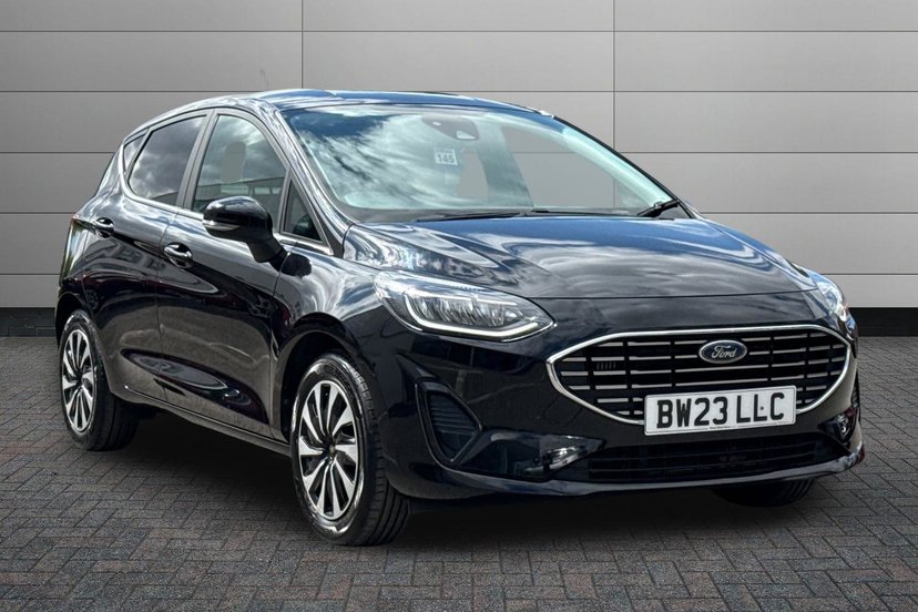 Ford Fiesta listing photo
