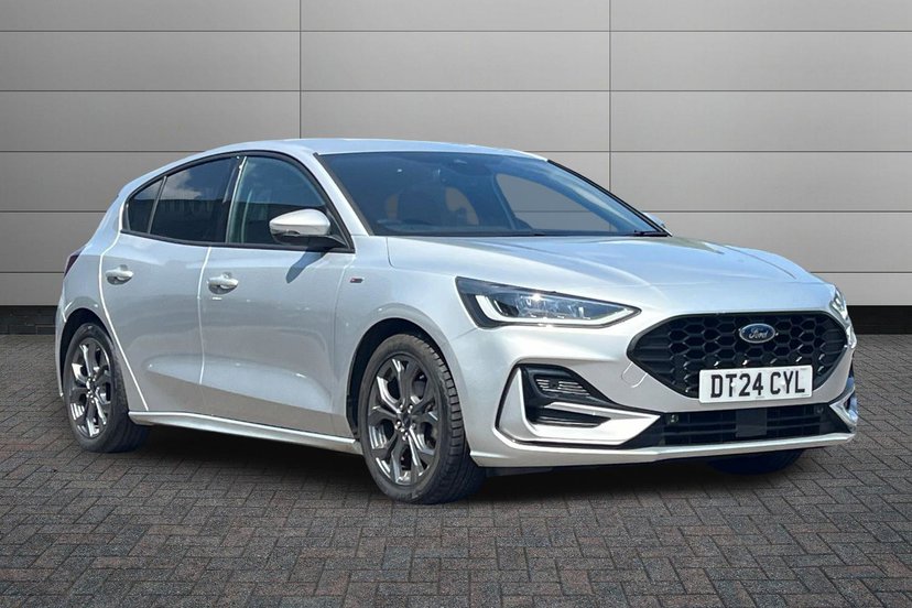Ford Focus listing photo