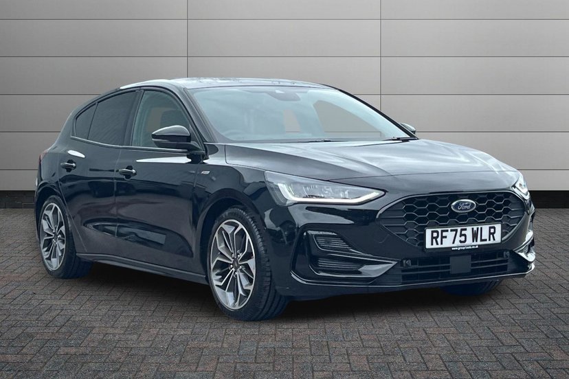 Ford Focus listing photo