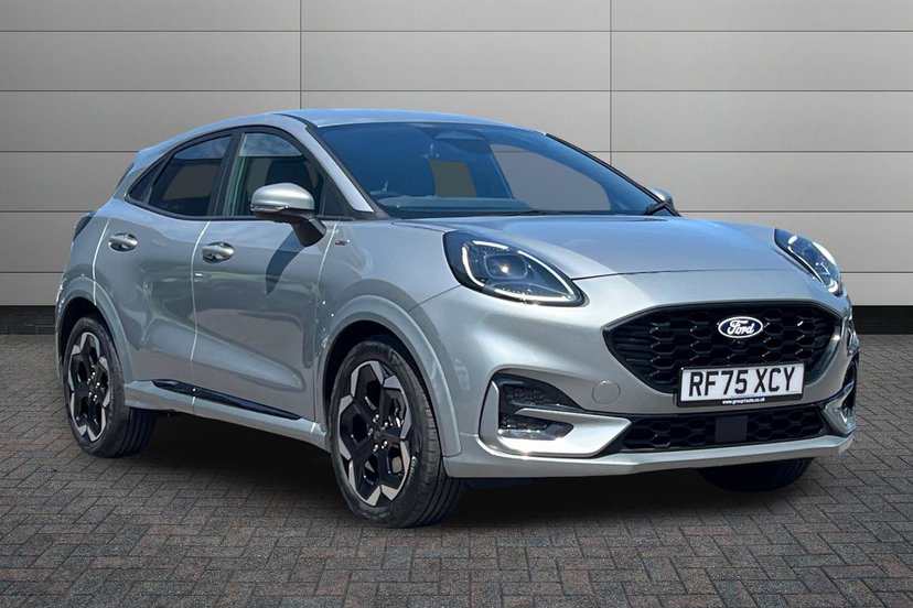 Ford Puma listing photo