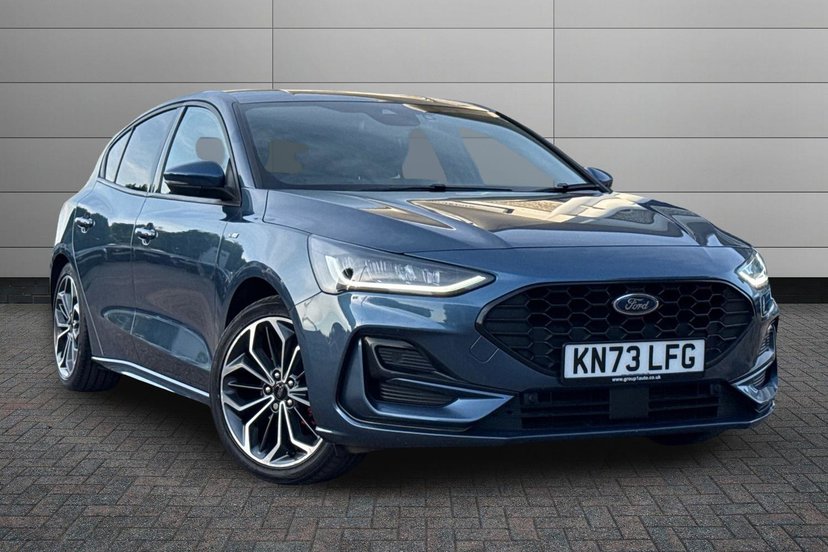 Ford Focus listing photo