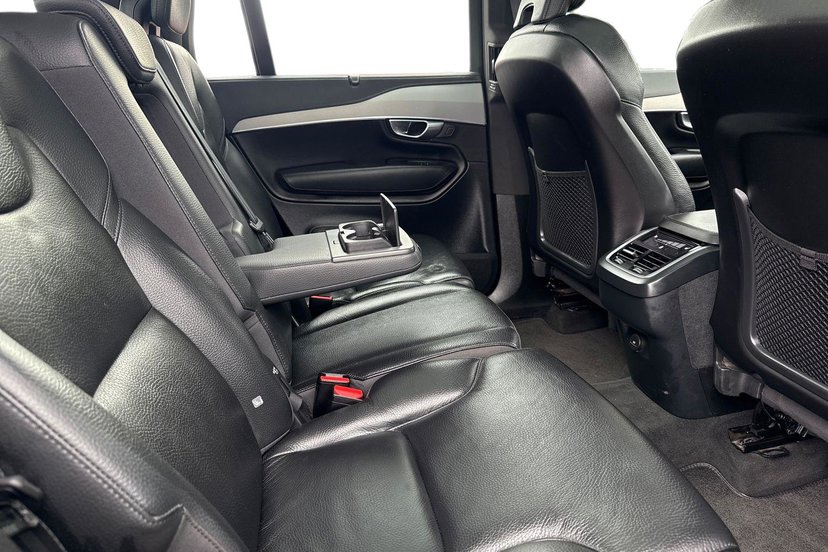 2023 Volvo XC90 thumbnail 11