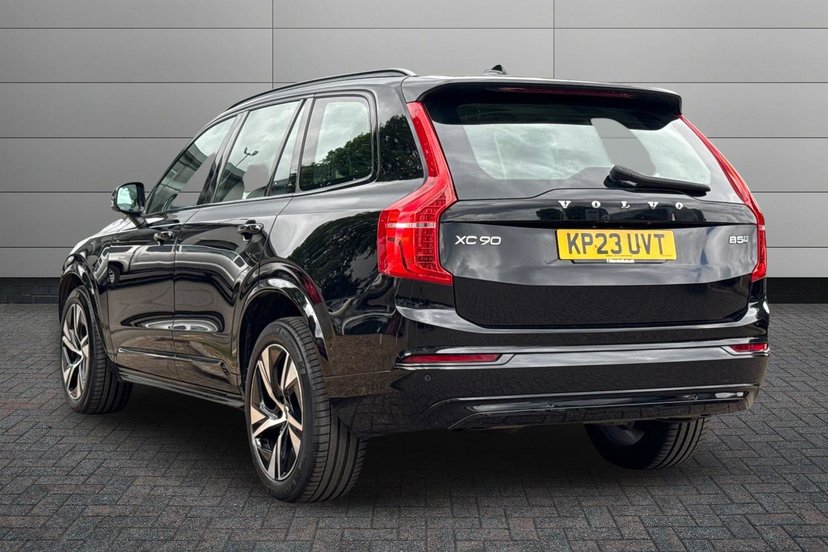 2023 Volvo XC90 thumbnail 4