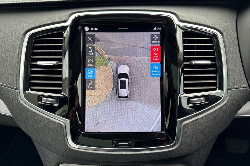 2022 Volvo XC90 thumbnail 16