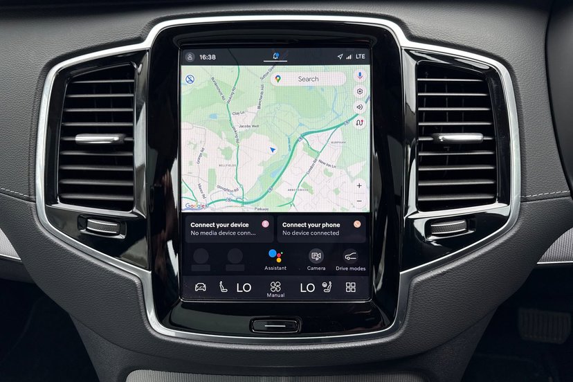 2022 Volvo XC90 thumbnail 23