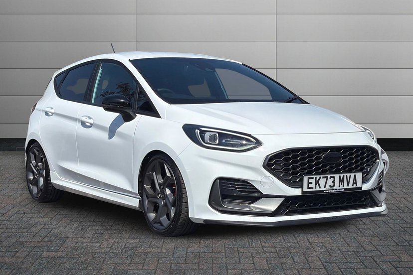 Ford Fiesta listing photo