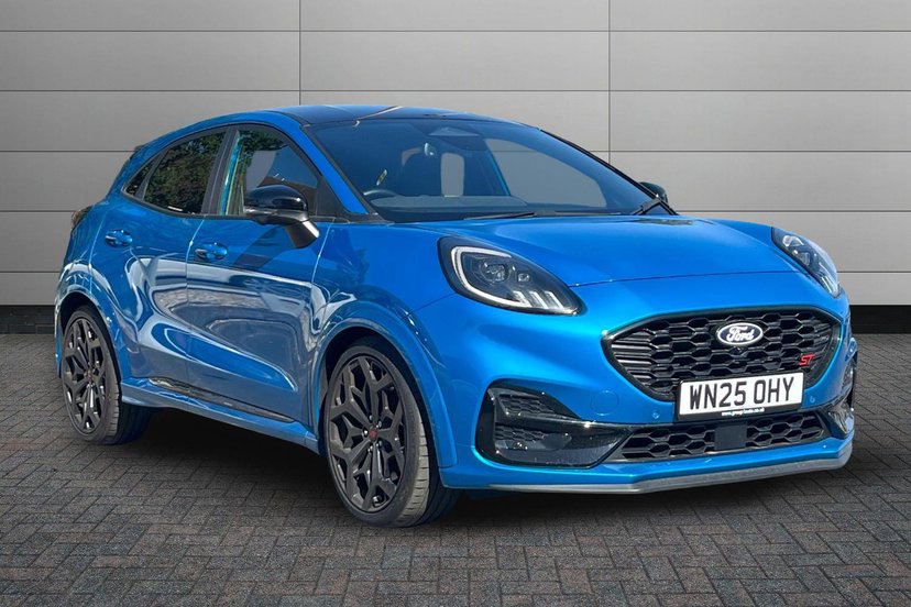 Ford Puma listing photo