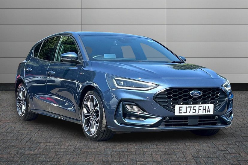 Ford Focus listing photo
