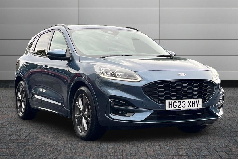 Ford Kuga listing photo