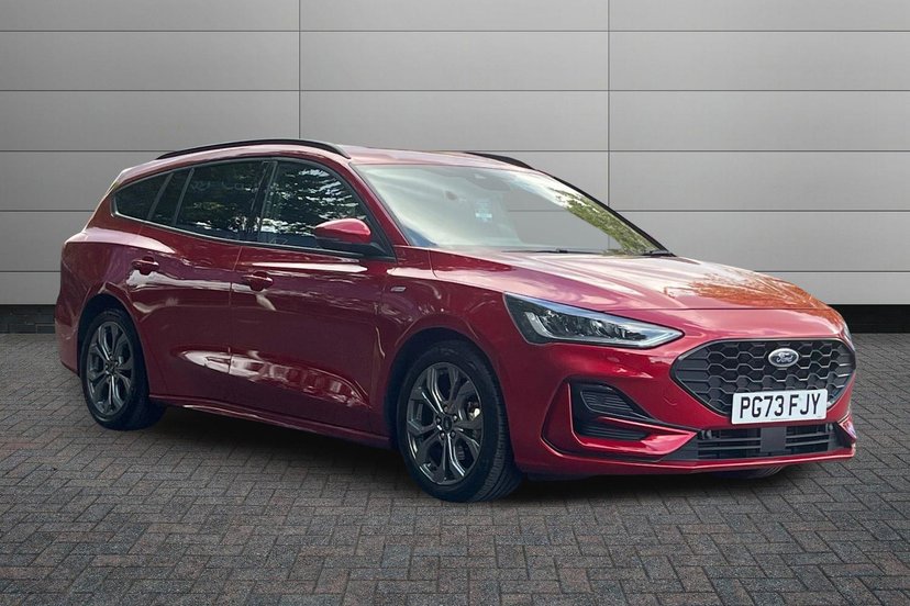 Ford Focus listing photo