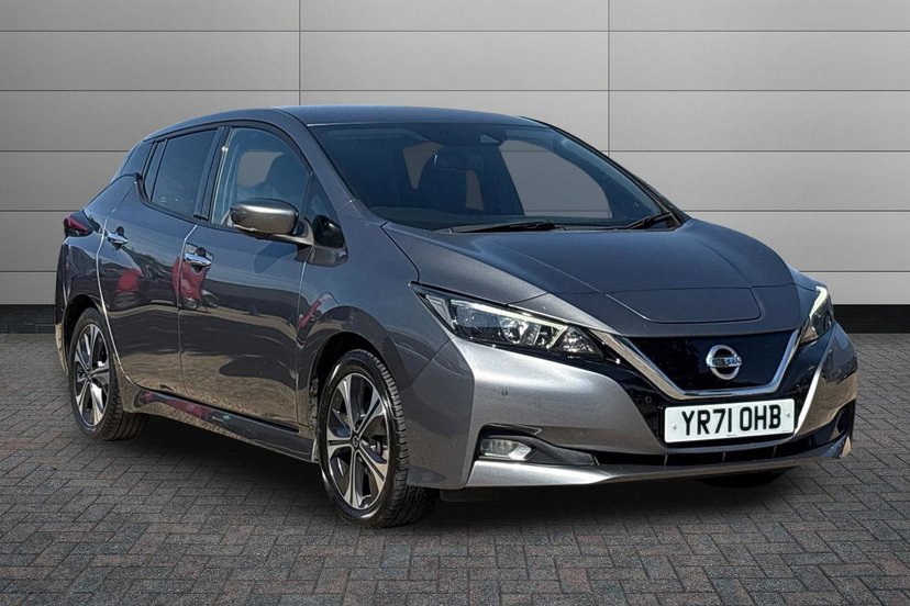 Nissan Leaf listing photo