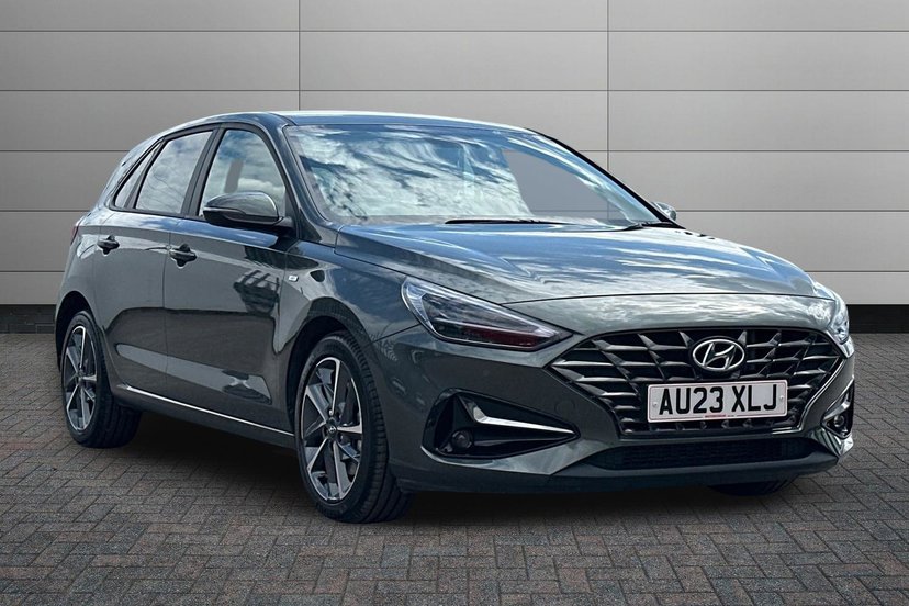 Hyundai i30 listing photo