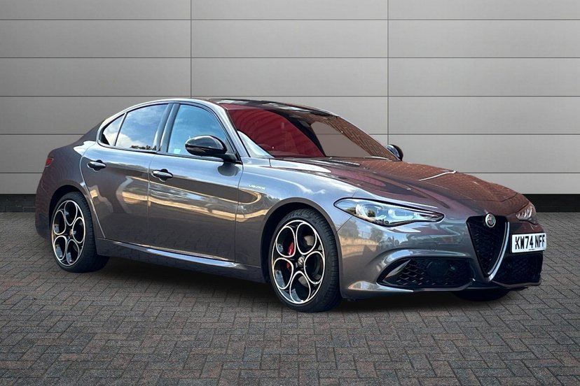 Alfa Romeo Giulia listing photo