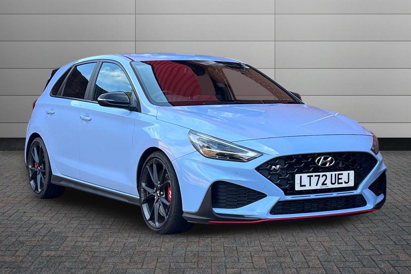 Hyundai i30 listing photo