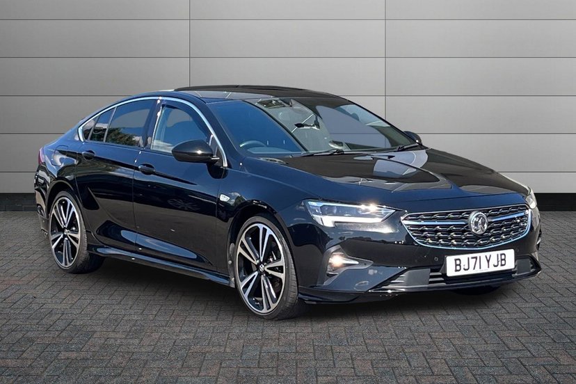 Vauxhall Insignia listing photo