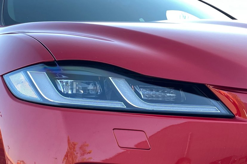 2023 Jaguar F-Pace thumbnail 18