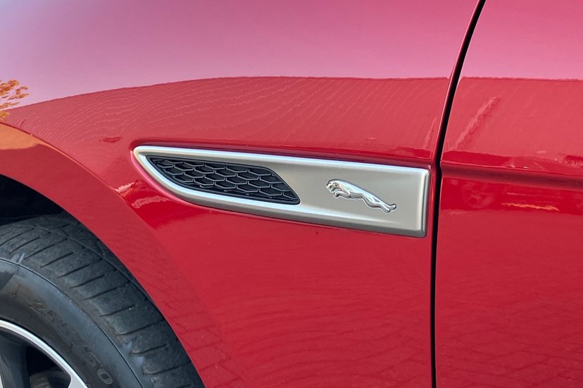 2023 Jaguar F-Pace thumbnail 21