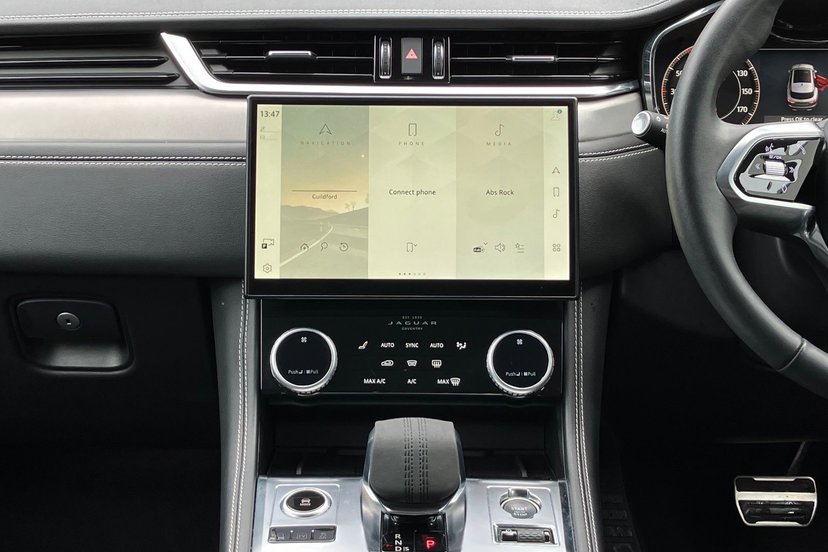 2023 Jaguar F-PACE thumbnail 15