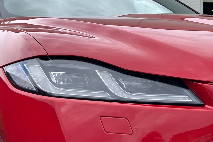 2023 Jaguar F-PACE thumbnail 18