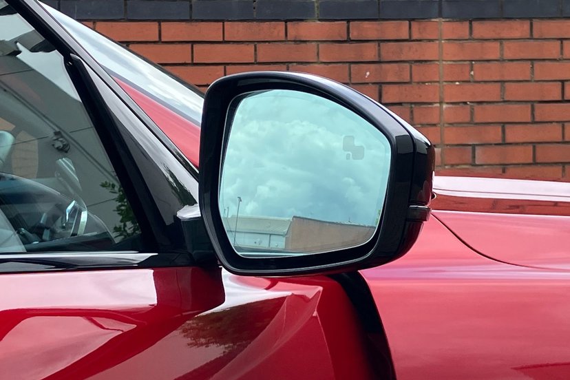 2023 Jaguar F-PACE thumbnail 22