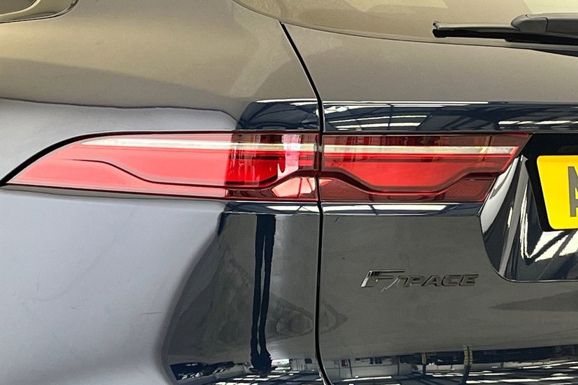 2023 Jaguar F-Pace thumbnail 20