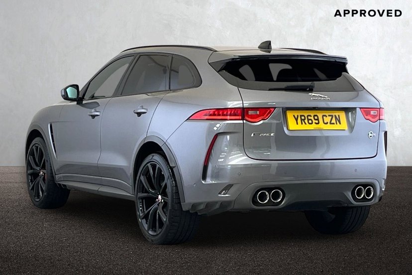2019 Jaguar F-PACE thumbnail 3