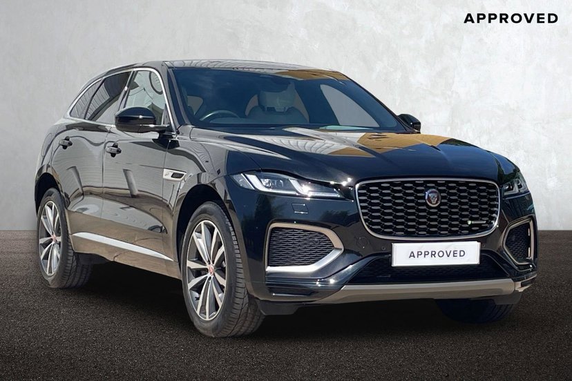 Jaguar F-PACE listing photo
