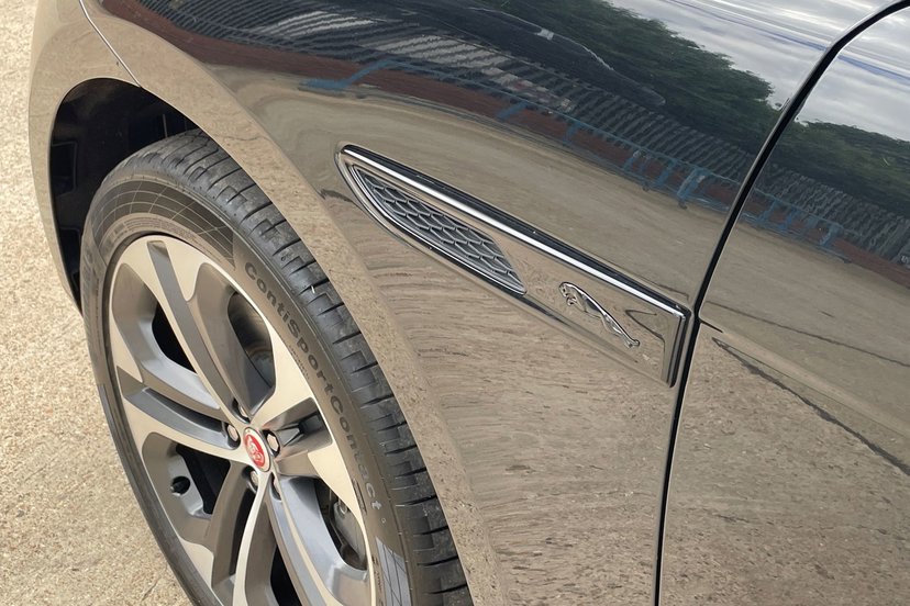 2022 Jaguar F-Pace thumbnail 21