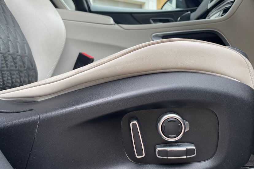 2020 Jaguar F-Pace thumbnail 24