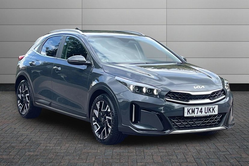 Kia Xceed listing photo