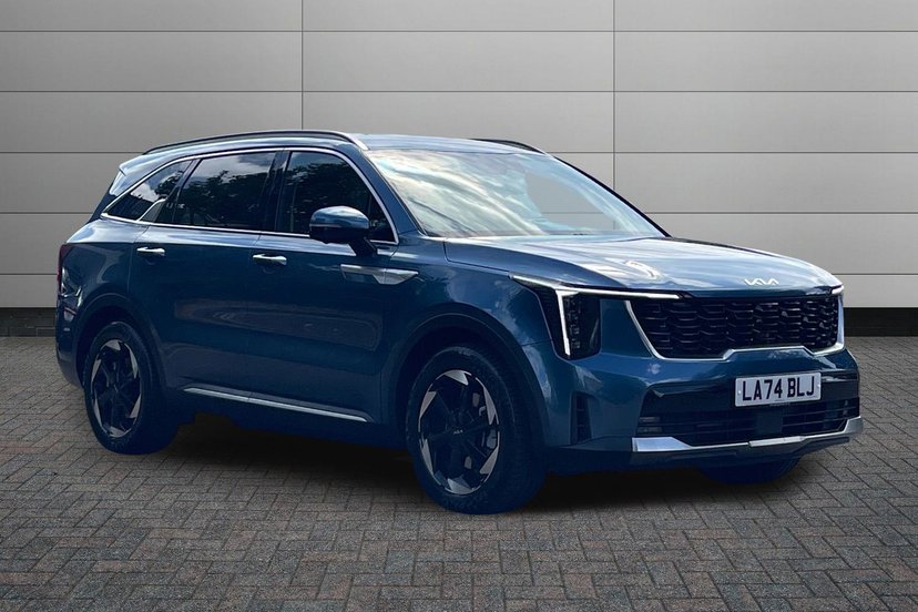 Kia Sorento listing photo