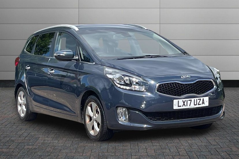 Kia Carens listing photo