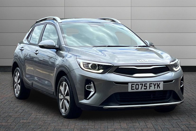 Kia Stonic listing photo