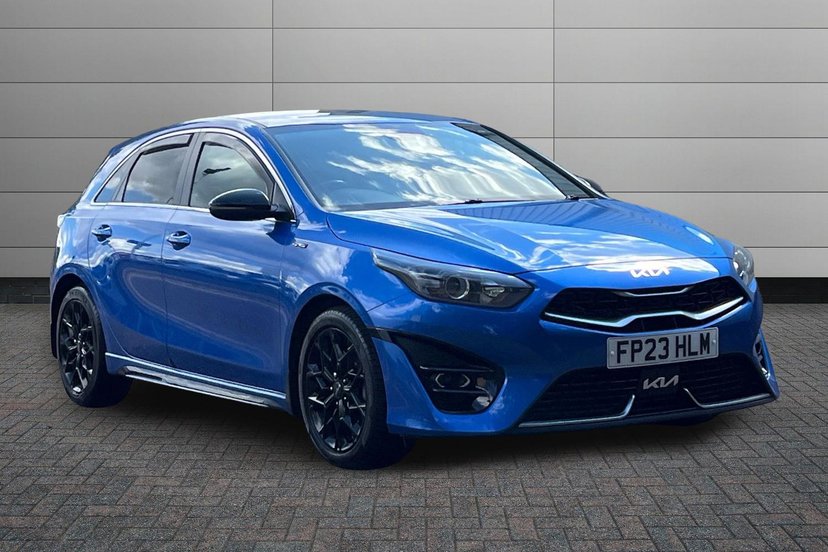 Kia Ceed listing photo