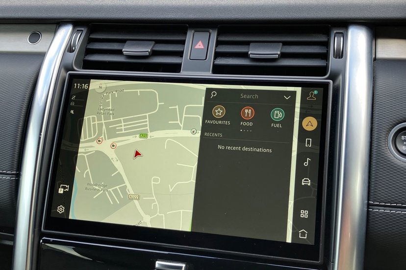 2023 Land Rover Discovery thumbnail 12