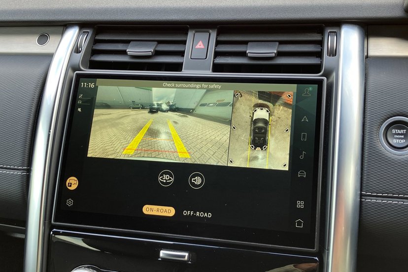 2023 Land Rover Discovery thumbnail 13