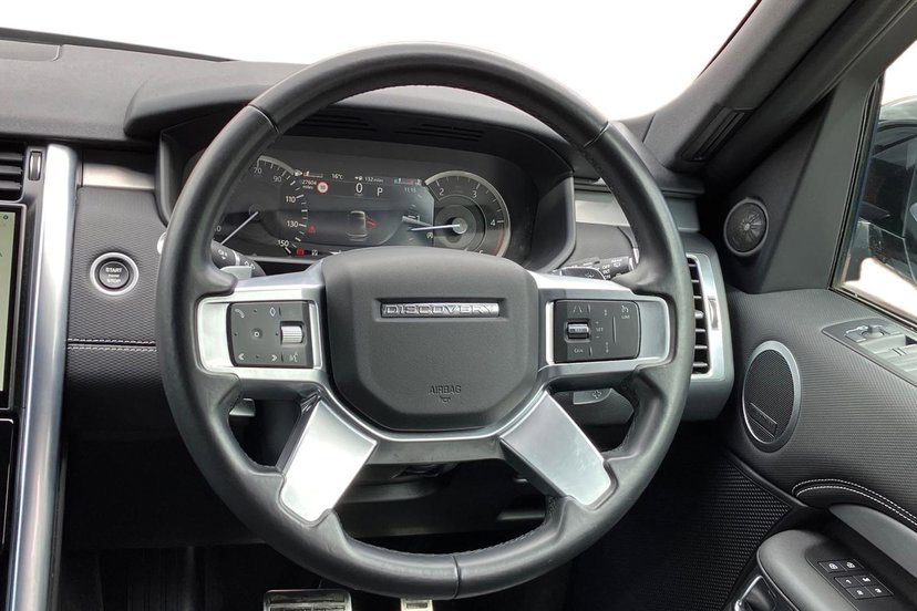 2023 Land Rover Discovery thumbnail 16