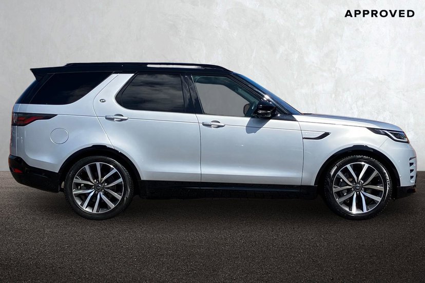 2023 Land Rover Discovery thumbnail 6